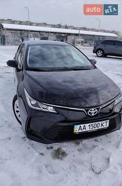Седан Toyota Corolla 2020 в Киеве