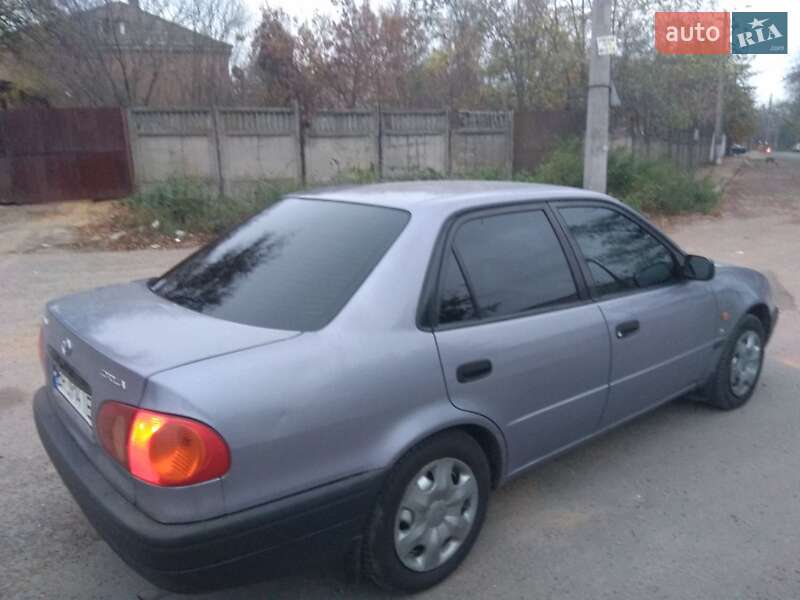 Toyota Corolla 1999