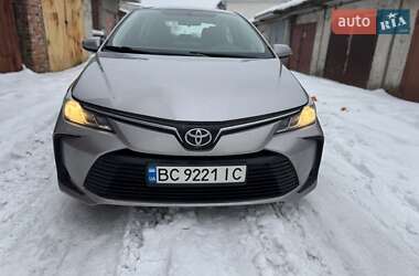 Седан Toyota Corolla 2019 в Львове