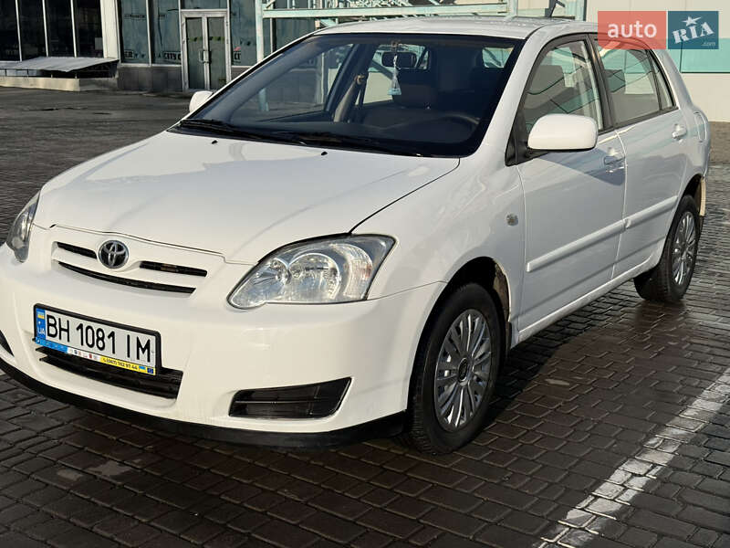 Хэтчбек Toyota Corolla 2005 в Одессе