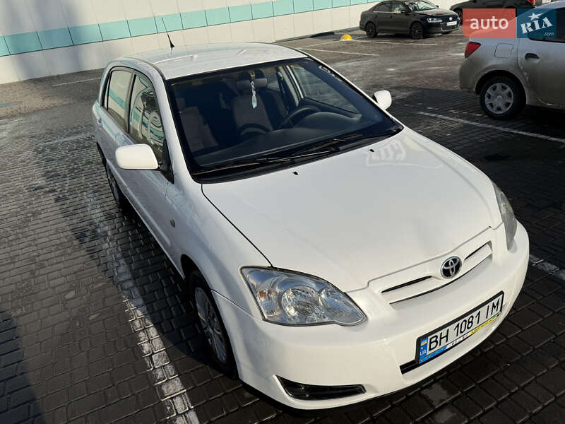 Хэтчбек Toyota Corolla 2005 в Одессе