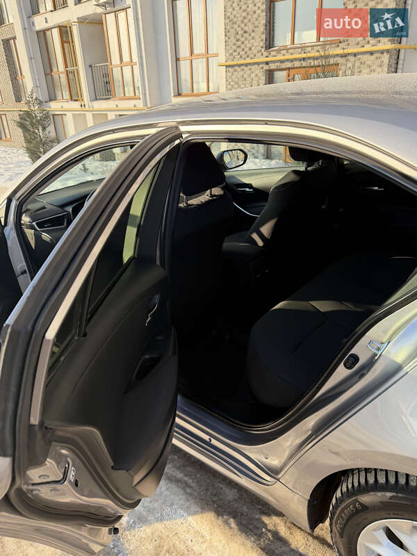 Седан Toyota Corolla 2019 в Буче