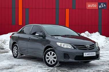 Седан Toyota Corolla 2011 в Києві