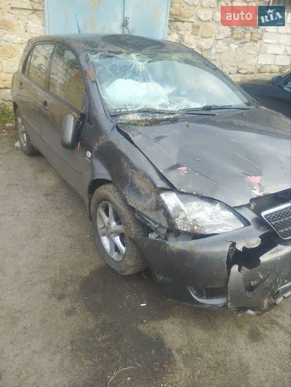 Хэтчбек Toyota Corolla 2003 в Одессе фото 2 Хэтчбек Toyota Corolla 2003 в Одессе