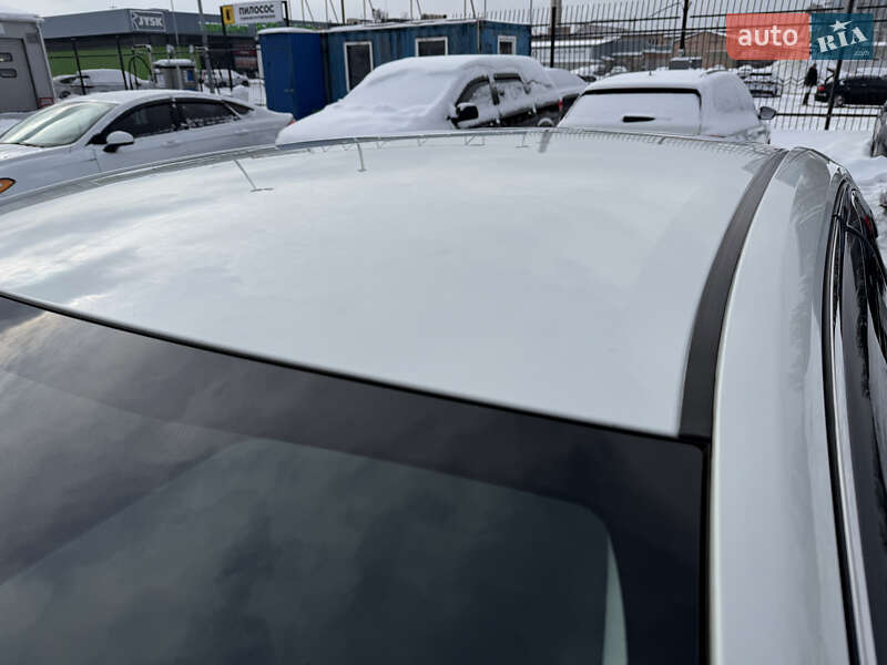 Седан Toyota Corolla 2020 в Киеве