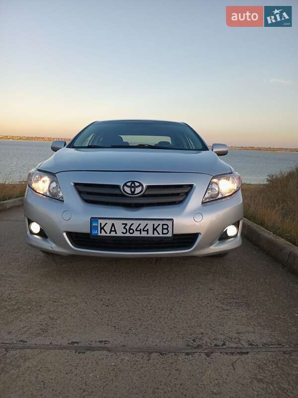 Седан Toyota Corolla 2008 в Одессе