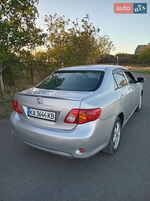 Седан Toyota Corolla 2008 в Одессе