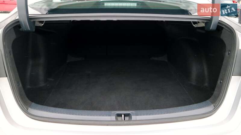 Седан Toyota Corolla 2021 в Киеве