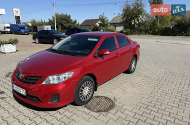 Седан Toyota Corolla 2012 в Львове