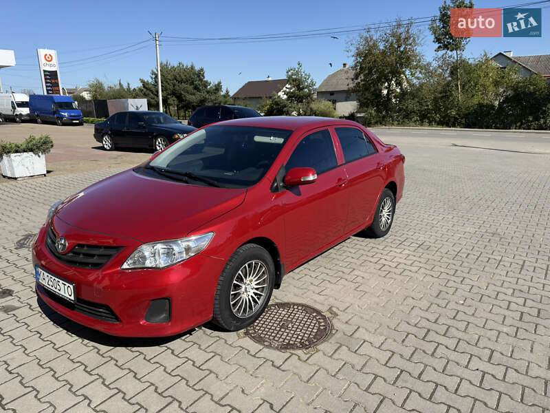 Седан Toyota Corolla 2012 в Львове фото Седан Toyota Corolla 2012 в Львове