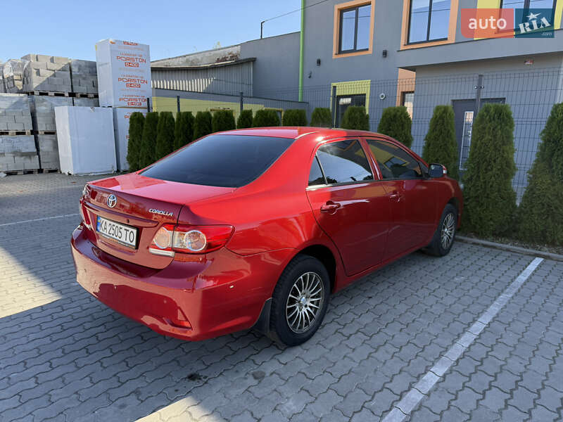 Седан Toyota Corolla 2012 в Львове фото 36 Седан Toyota Corolla 2012 в Львове