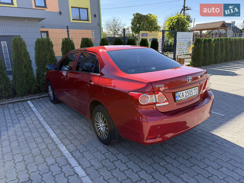 Седан Toyota Corolla 2012 в Львове фото 39 Седан Toyota Corolla 2012 в Львове