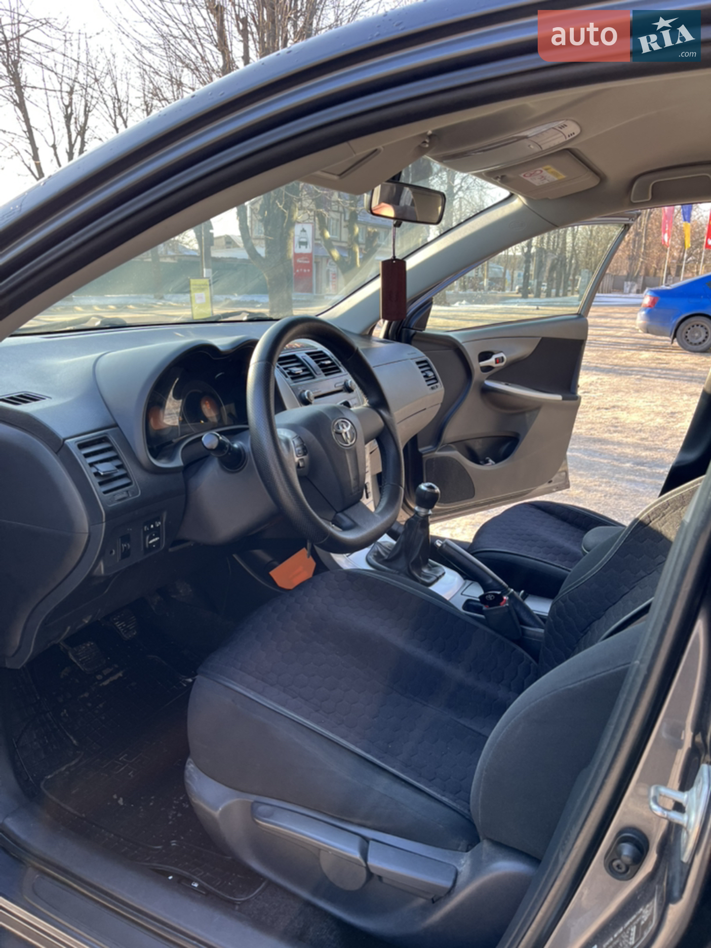 2012 Toyota Corolla - мініатюра 17