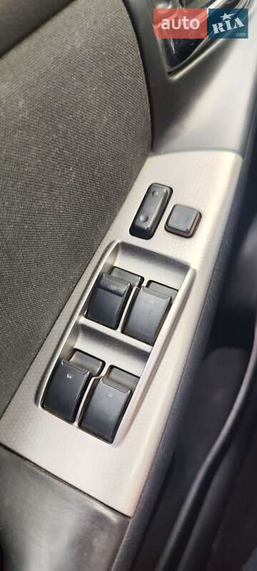 Хэтчбек Toyota Corolla 2006 в Одессе фото 22 Хэтчбек Toyota Corolla 2006 в Одессе