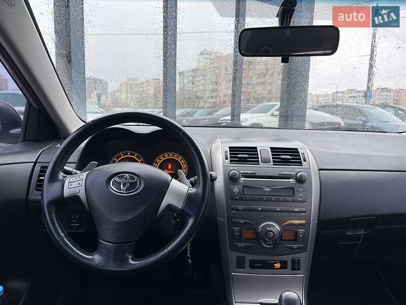 Седан Toyota Corolla 2007 в Киеве