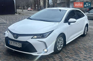 Седан Toyota Corolla 2020 в Дніпрі