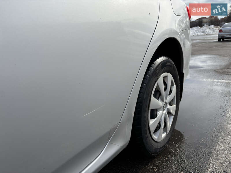 Седан Toyota Corolla 2011 в Киеве фото 19 Седан Toyota Corolla 2011 в Киеве