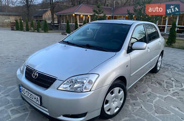 Хэтчбек Toyota Corolla 2002 в Нижних Воротах