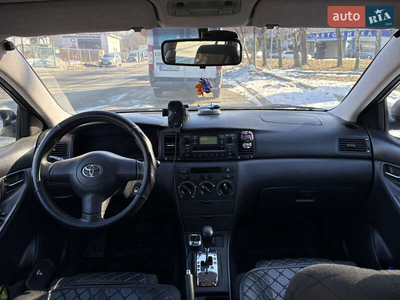 Универсал Toyota Corolla 2004 в Львове