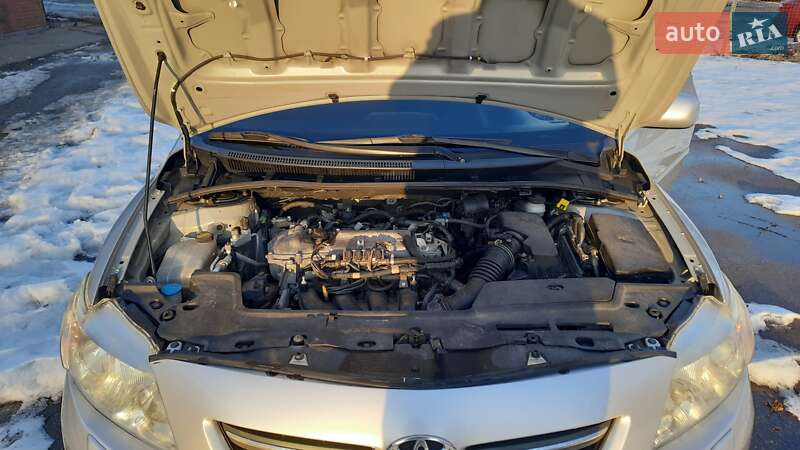 Седан Toyota Corolla 2008 в Києві