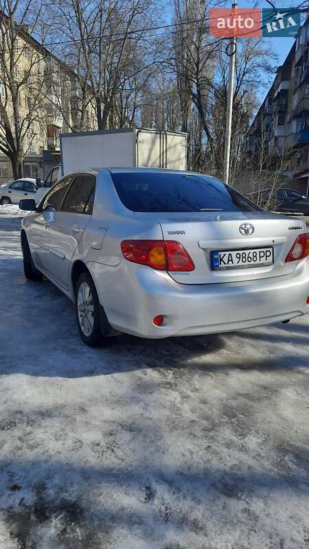 Седан Toyota Corolla 2008 в Києві