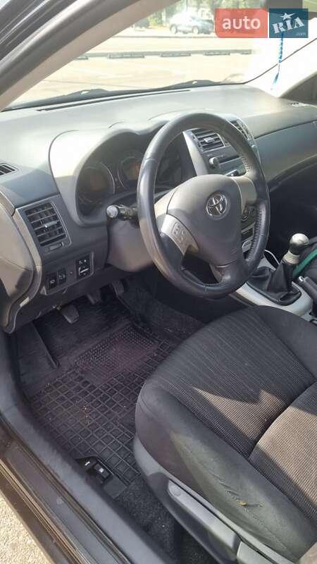 Седан Toyota Corolla 2007 в Киеве