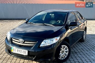 Седан Toyota Corolla 2009 в Кременчуге