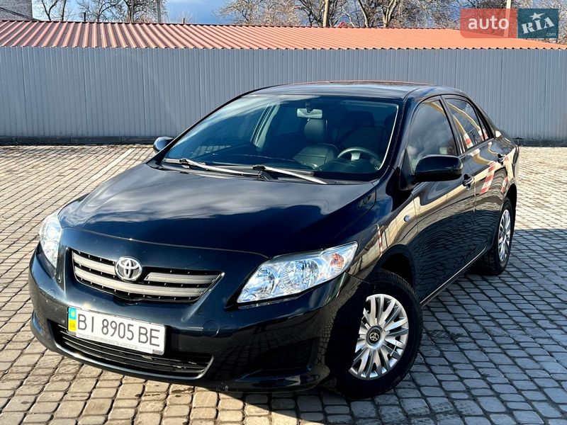 Седан Toyota Corolla 2009 в Кременчуге