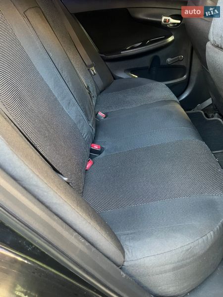 Седан Toyota Corolla 2009 в Дубно