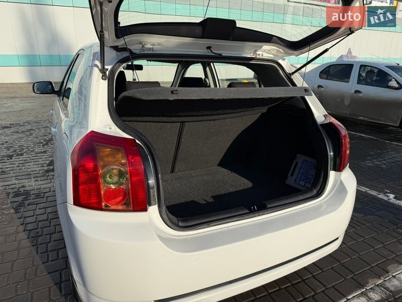 Хетчбек Toyota Corolla 2005 в Одесі