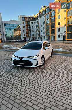 Седан Toyota Corolla 2019 в Виннице