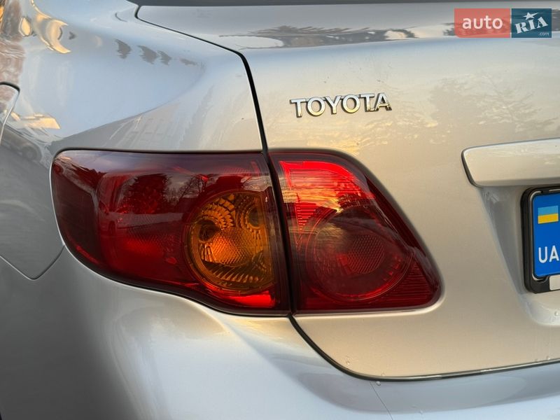 Седан Toyota Corolla 2007 в Житомире