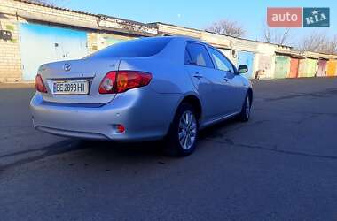 Седан Toyota Corolla 2010 в Миколаєві