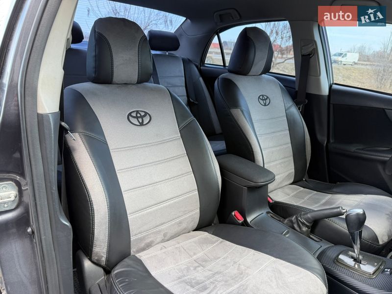 Седан Toyota Corolla 2008 в Стрые