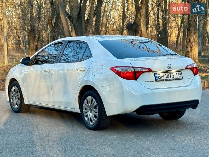 Седан Toyota Corolla 2015 в Одессе