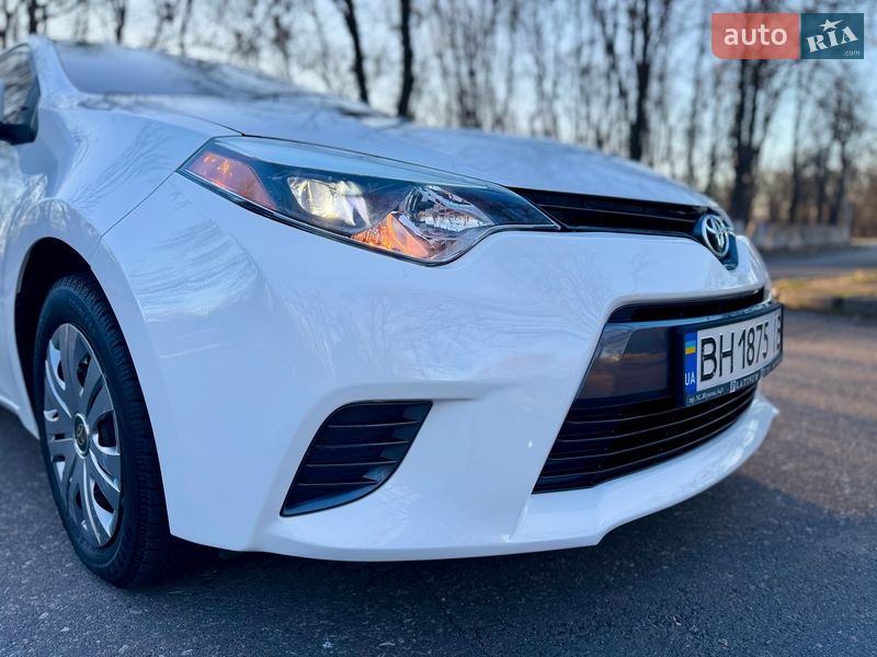 Седан Toyota Corolla 2015 в Одессе