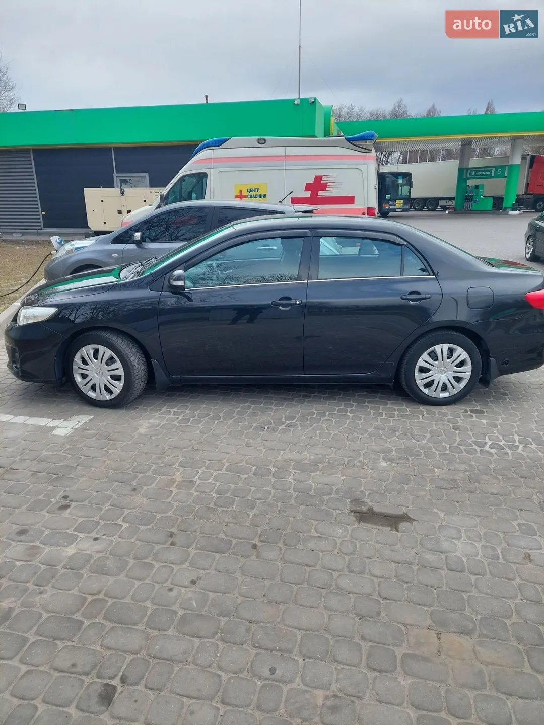 2013 Toyota Corolla - мініатюра 2