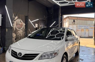 Седан Toyota Corolla 2012 в Києві
