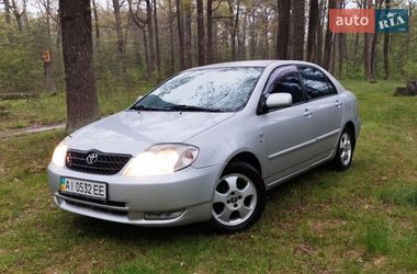 Седан Toyota Corolla 2004 в Корюківці