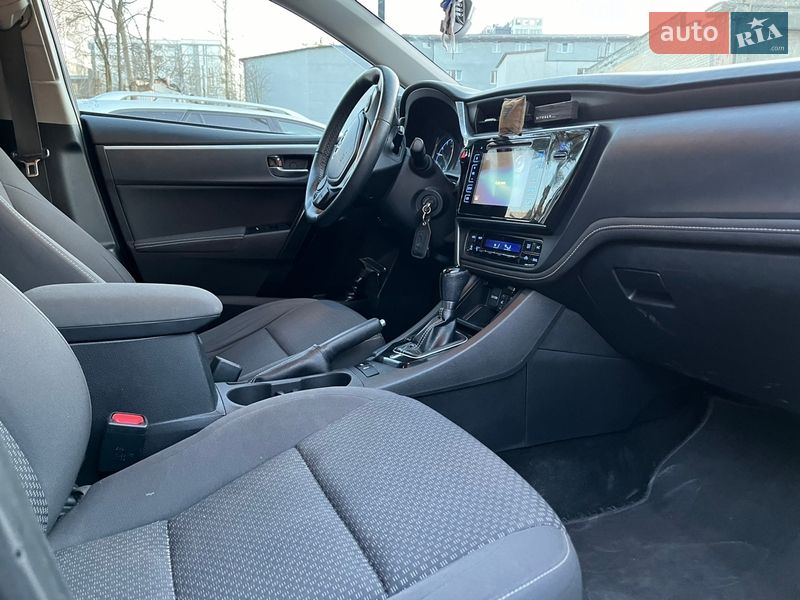 Седан Toyota Corolla 2016 в Львове фото 6 Седан Toyota Corolla 2016 в Львове