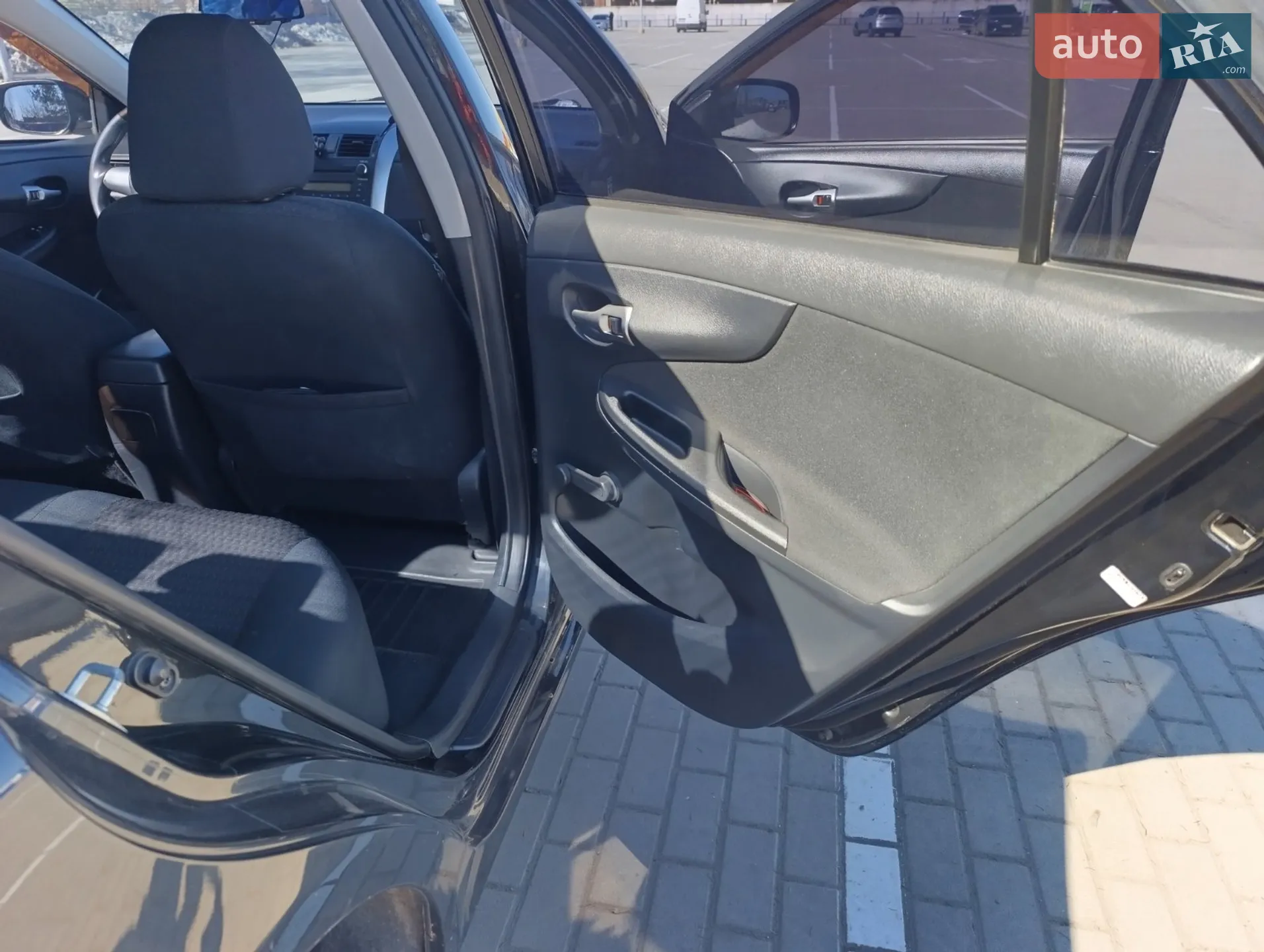 2010 Toyota Corolla - мініатюра 30
