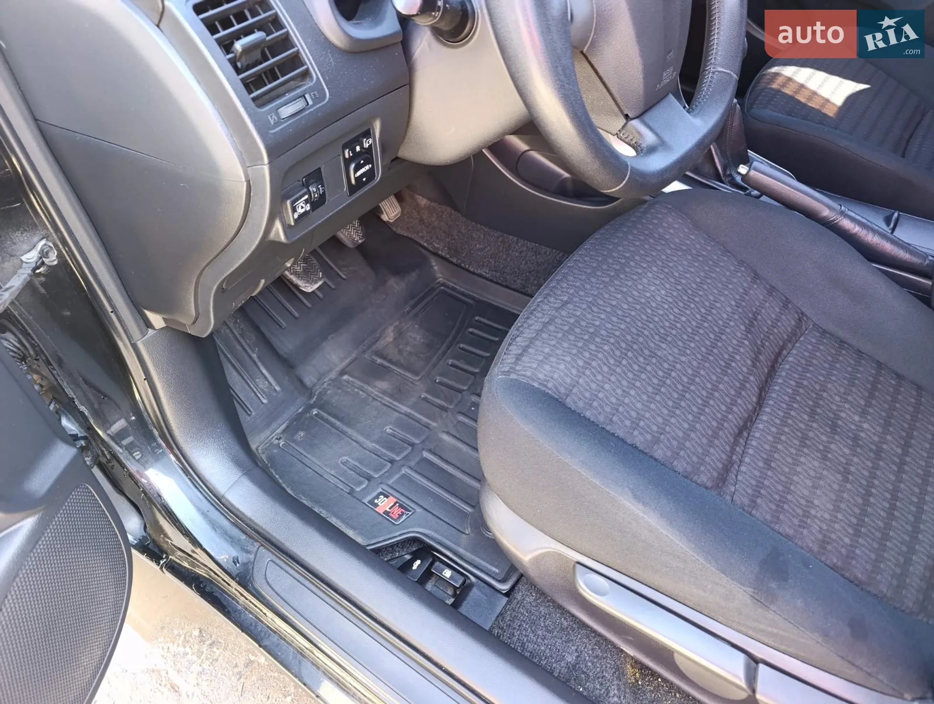 2010 Toyota Corolla - мініатюра 38