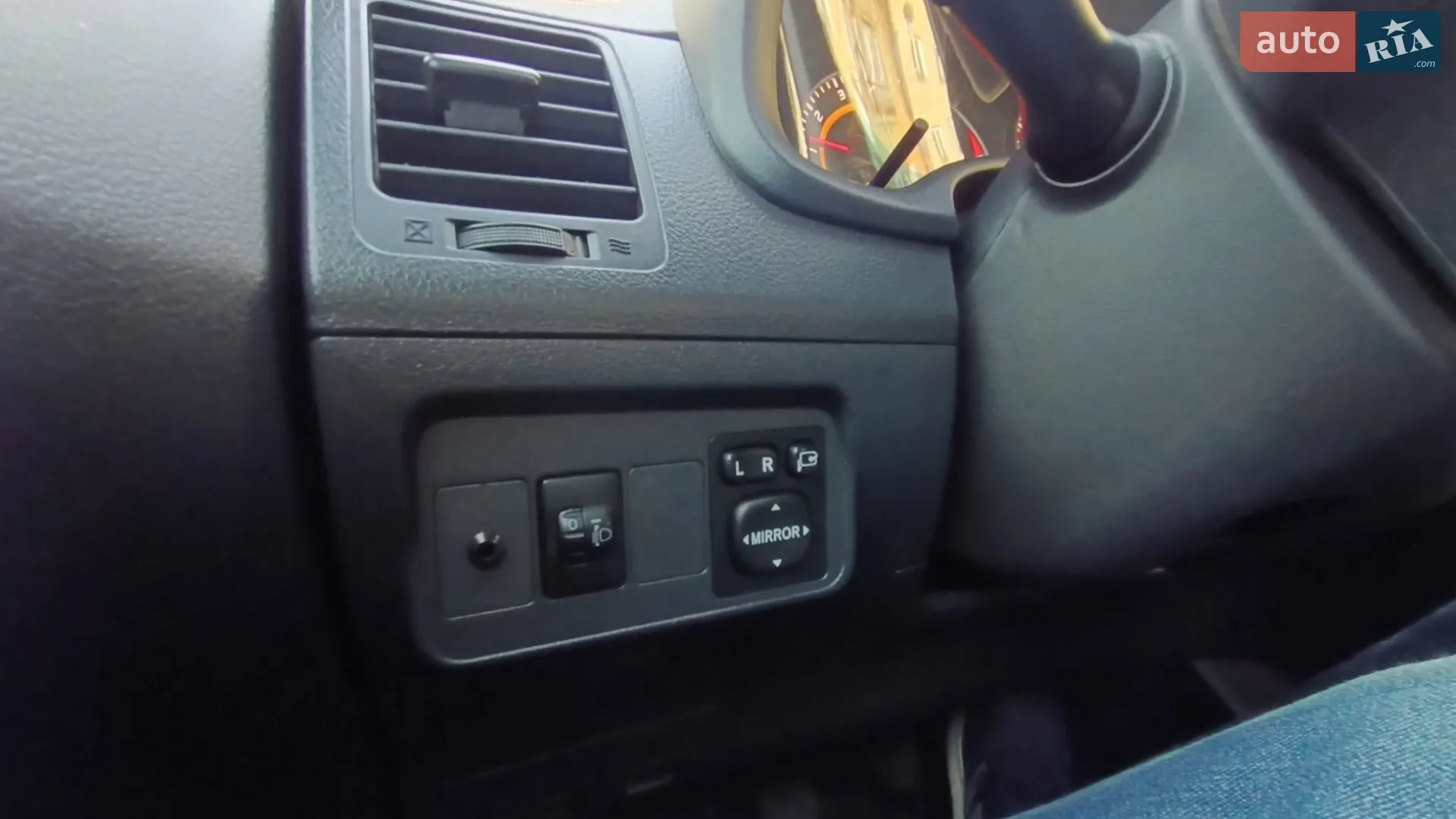 2010 Toyota Corolla - мініатюра 9
