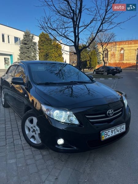 Седан Toyota Corolla 2008 в Стрию