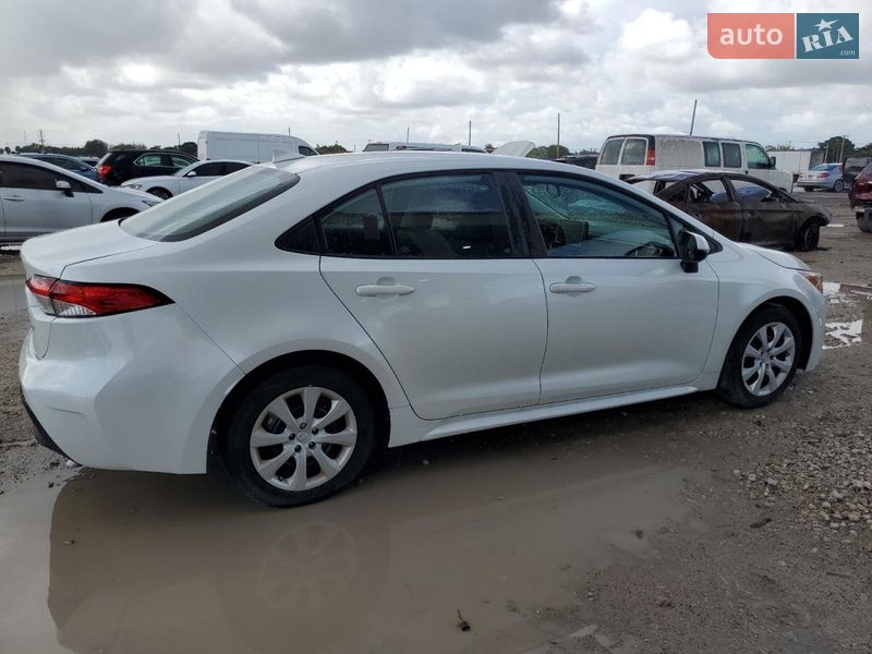 Седан Toyota Corolla 2023 в Хмельницком