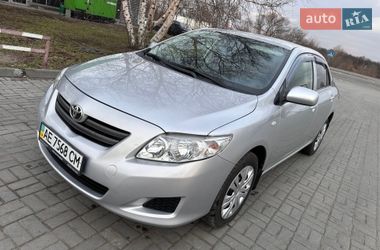 Седан Toyota Corolla 2008 в Днепре