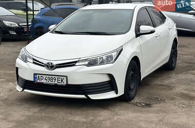 Седан Toyota Corolla 2018 в Запорожье