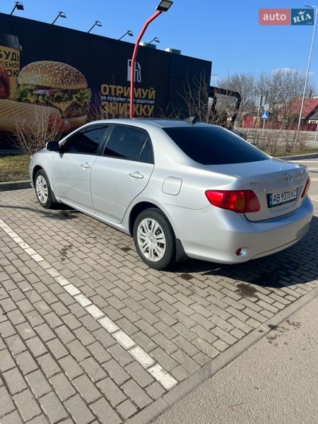 Седан Toyota Corolla 2008 в Виннице