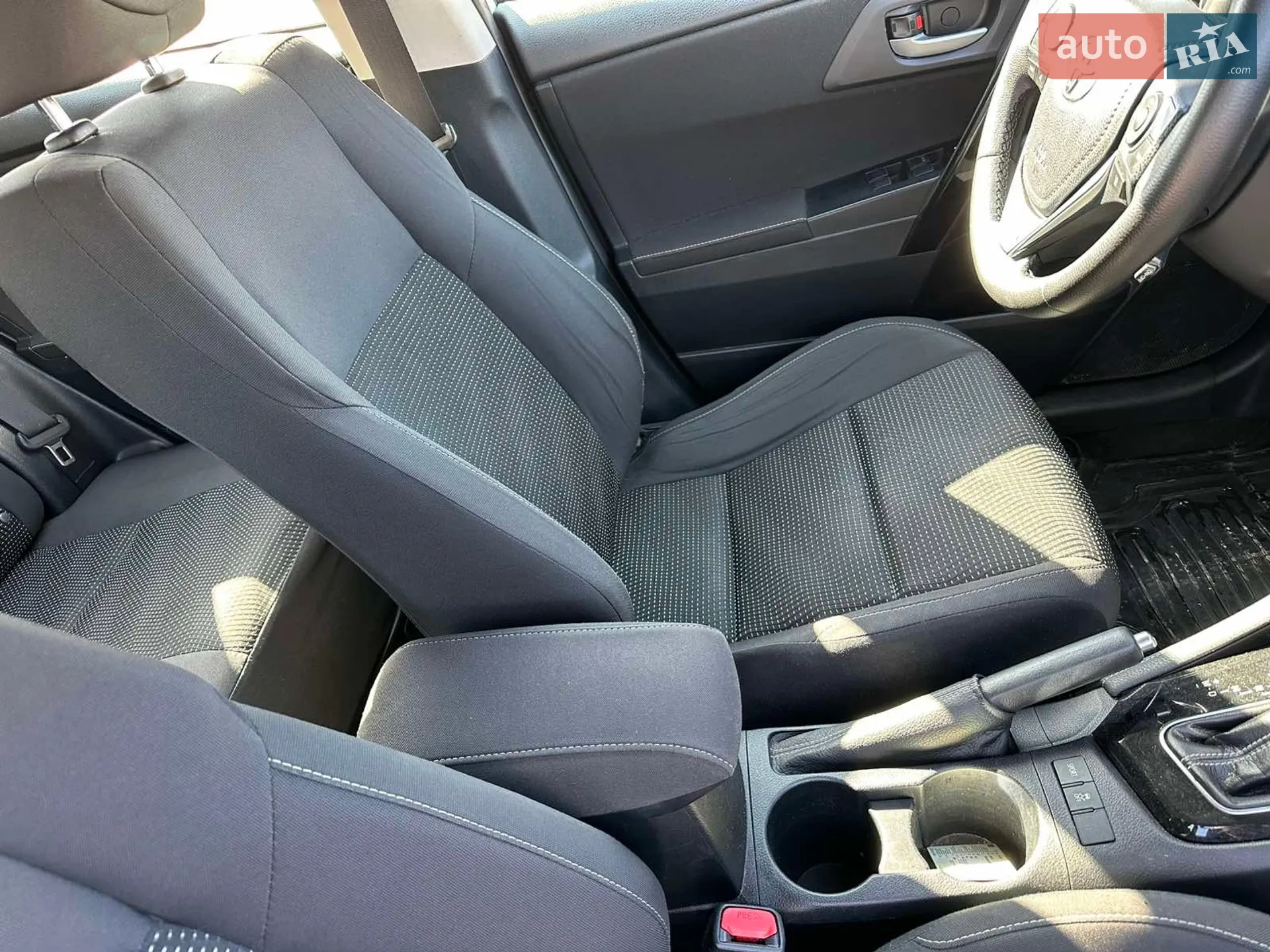 2016 Toyota Corolla - мініатюра 12