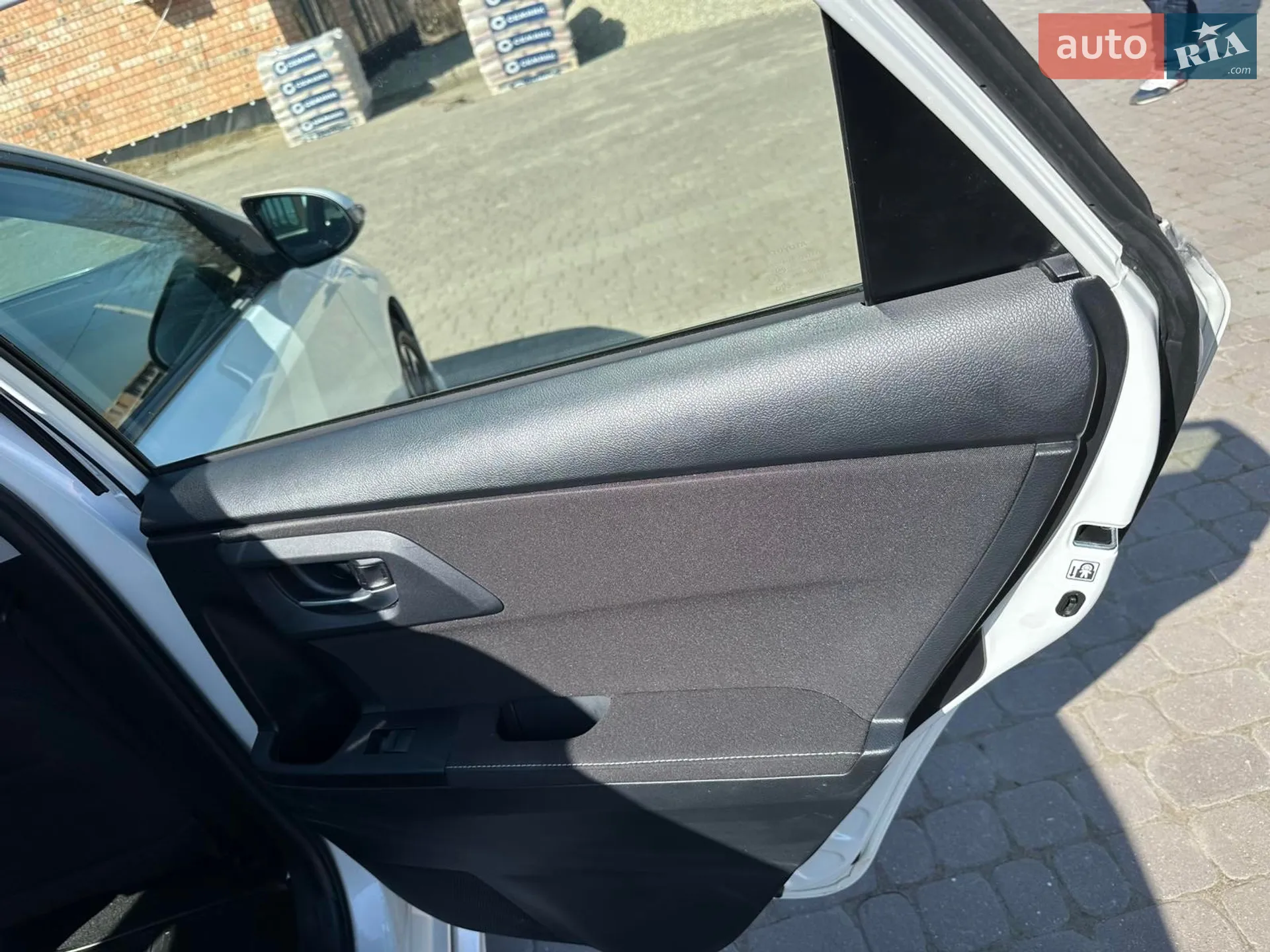 2016 Toyota Corolla - мініатюра 15